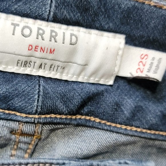 Torrid Super Comfy Stretch Jean Jegging Size 22 - Picture 5 of 14